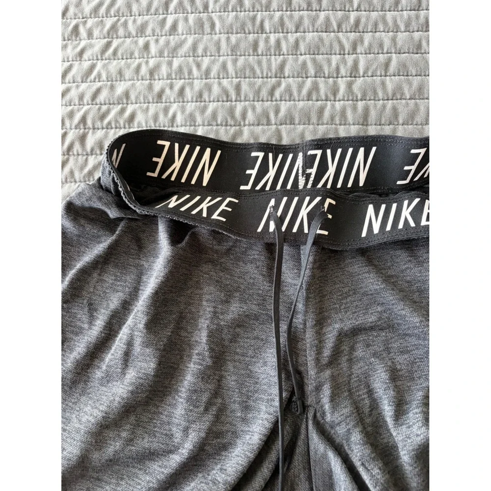 Nike Dri-FIT Womens Training Shorts Charcoal Gray Heathered XS Running Gym